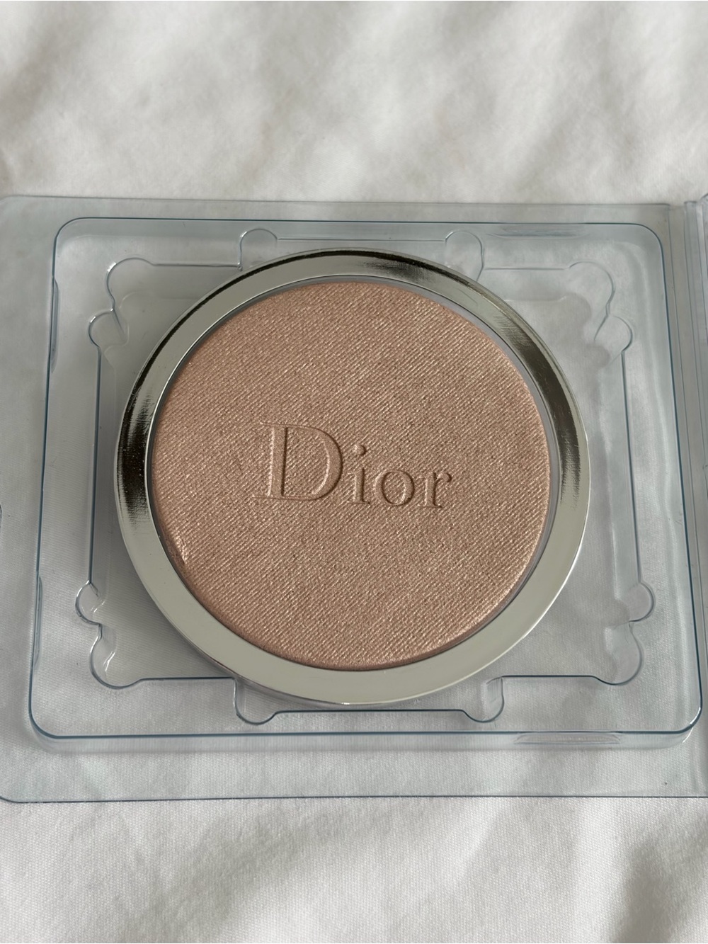 Dior Highlighter  01 in Soft Champagne